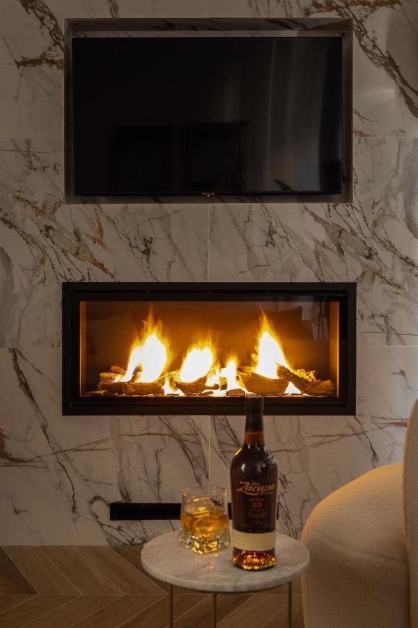 Arabica Suites - Lujosa Vivienda Con Suites Chimeneas En Granada - Centro Zewnętrze zdjęcie